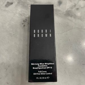 Bobbi Brown Skin Long-Wear Weightless Foundation - Chestnut 9